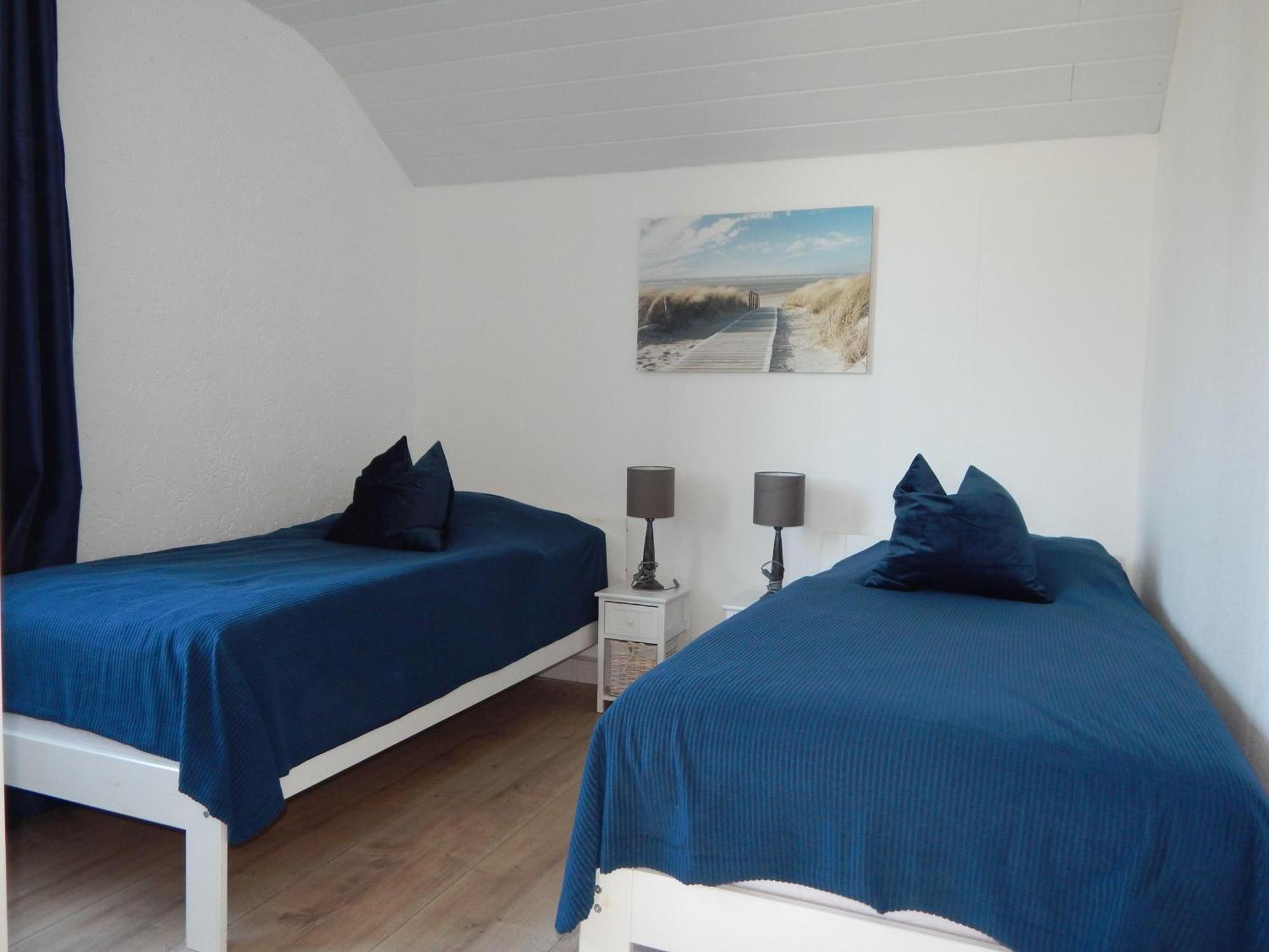 Wunderschoenes-Freistehendes-Ferienhaus-An-Der-See-Sauna-Strand-Yachthafen-Wlan بروينسي المظهر الخارجي الصورة