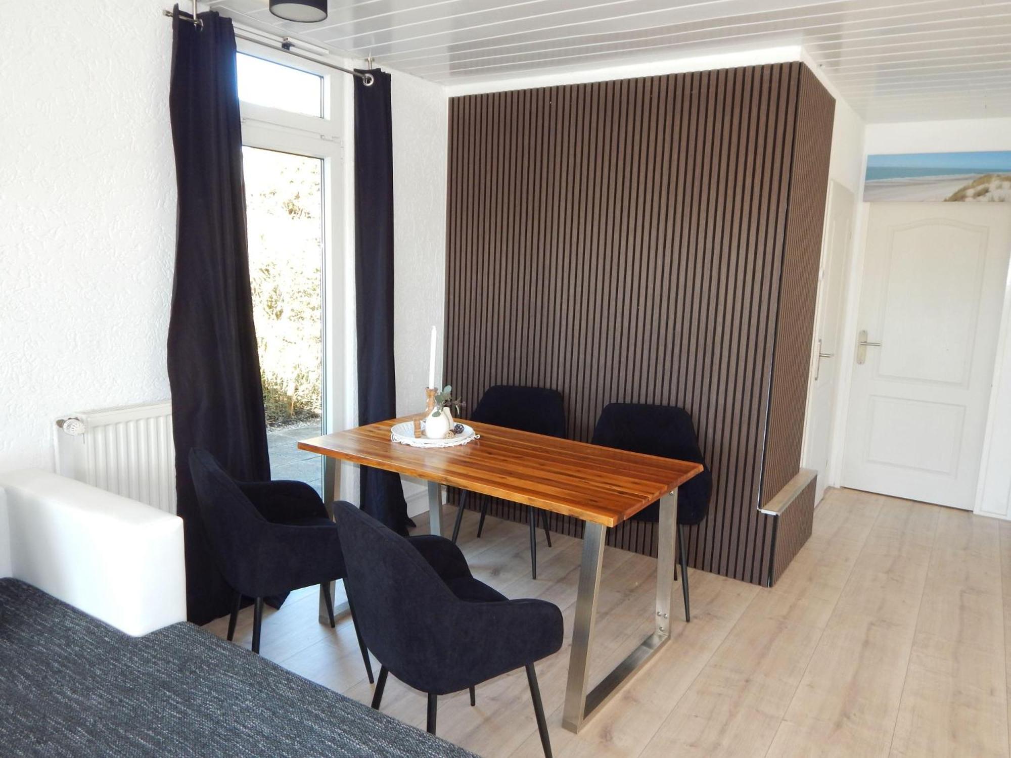 Wunderschoenes-Freistehendes-Ferienhaus-An-Der-See-Sauna-Strand-Yachthafen-Wlan بروينسي المظهر الخارجي الصورة