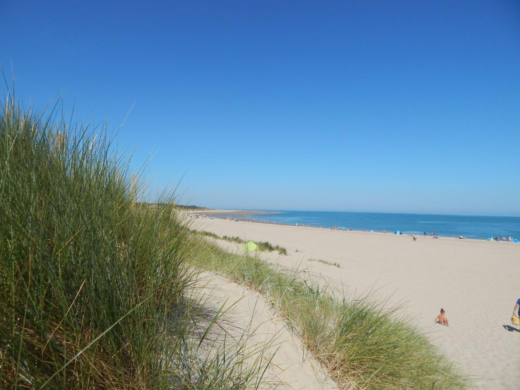Wunderschoenes-Freistehendes-Ferienhaus-An-Der-See-Sauna-Strand-Yachthafen-Wlan بروينسي المظهر الخارجي الصورة
