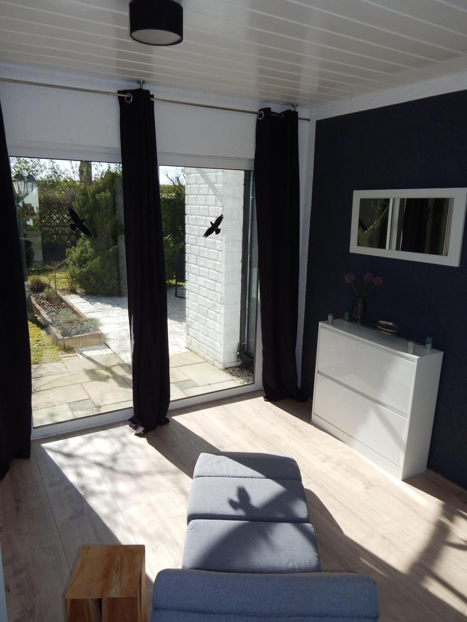 Wunderschoenes-Freistehendes-Ferienhaus-An-Der-See-Sauna-Strand-Yachthafen-Wlan بروينسي المظهر الخارجي الصورة