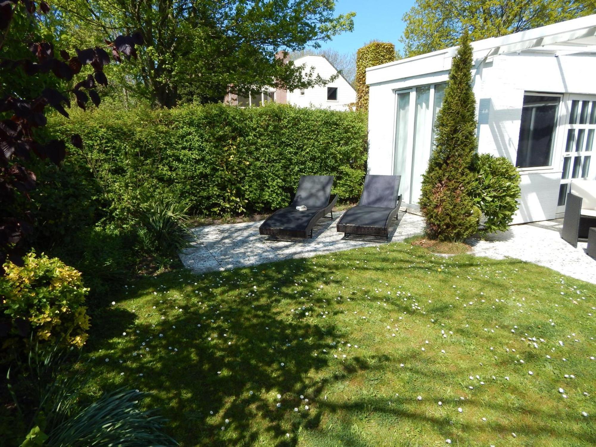 Wunderschoenes-Freistehendes-Ferienhaus-An-Der-See-Sauna-Strand-Yachthafen-Wlan بروينسي المظهر الخارجي الصورة